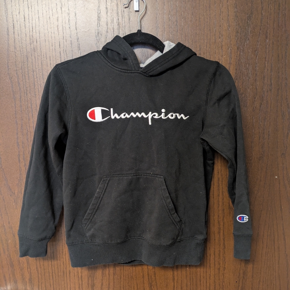 Champion Black Sweatshirt Kid's Sz Small Logo Long Sleeve Pullover Hoodie Unisex